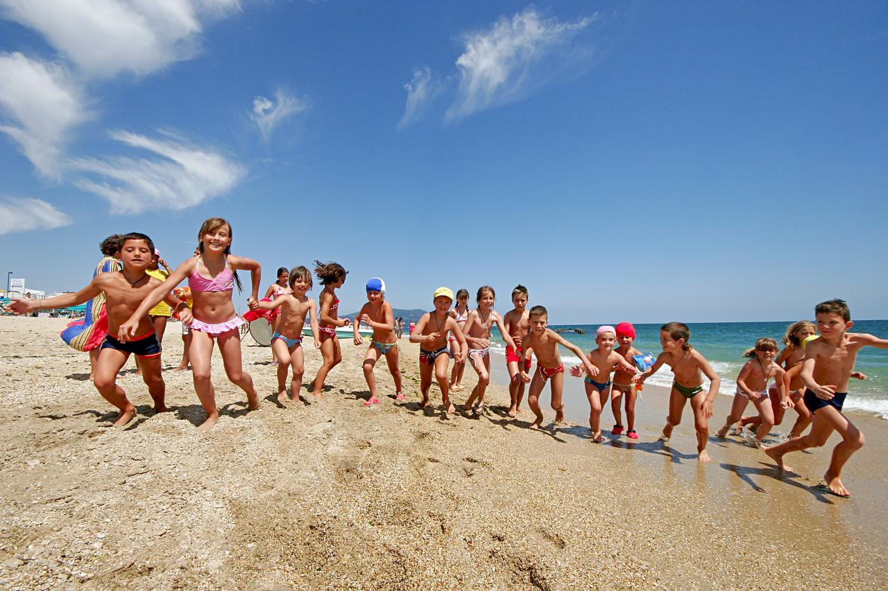 Villaggio Turistico Internazionale Porto Recanati Bagian luar foto