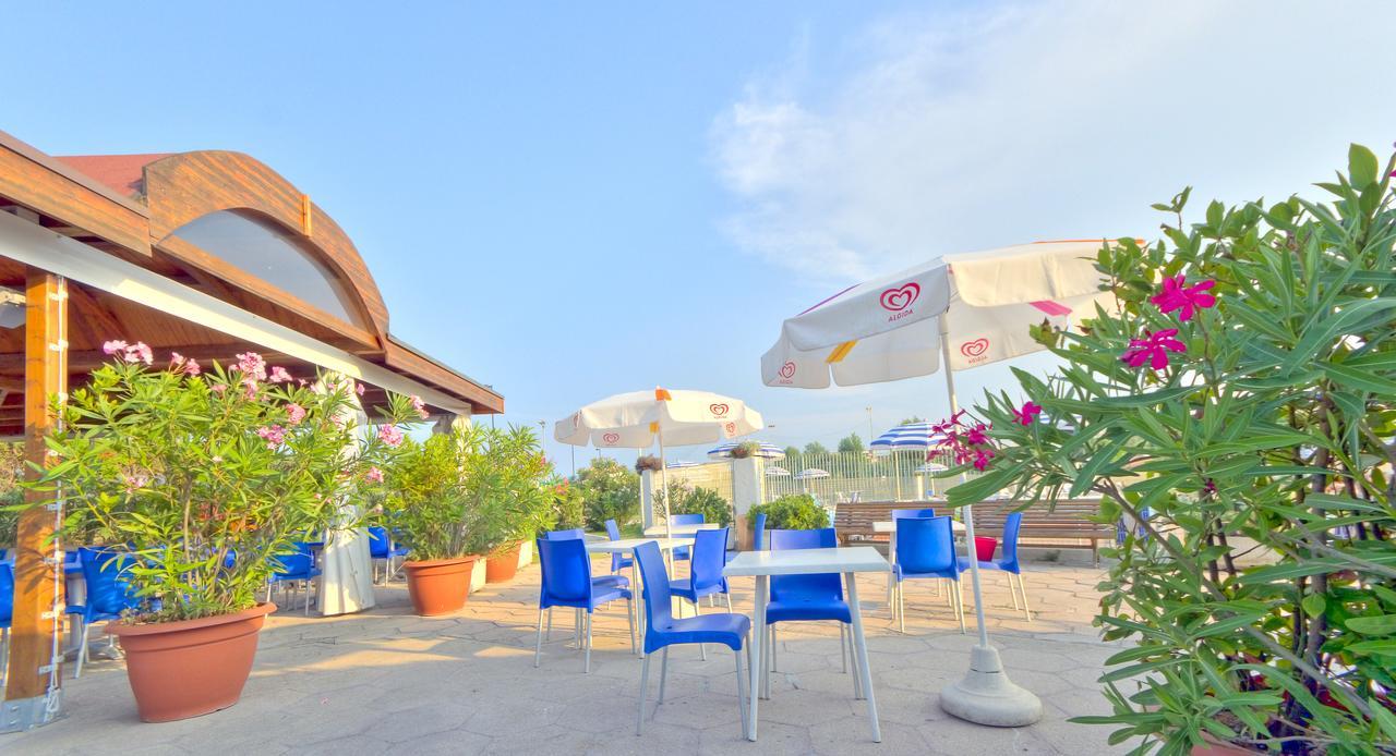 Villaggio Turistico Internazionale Porto Recanati Bagian luar foto